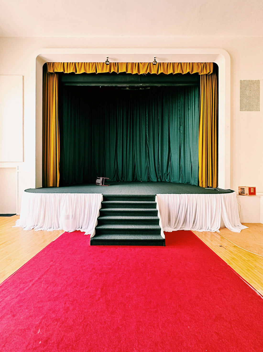 Final Curtain Call